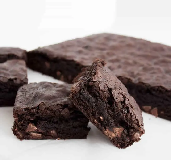 black-cocoa-brownies-01