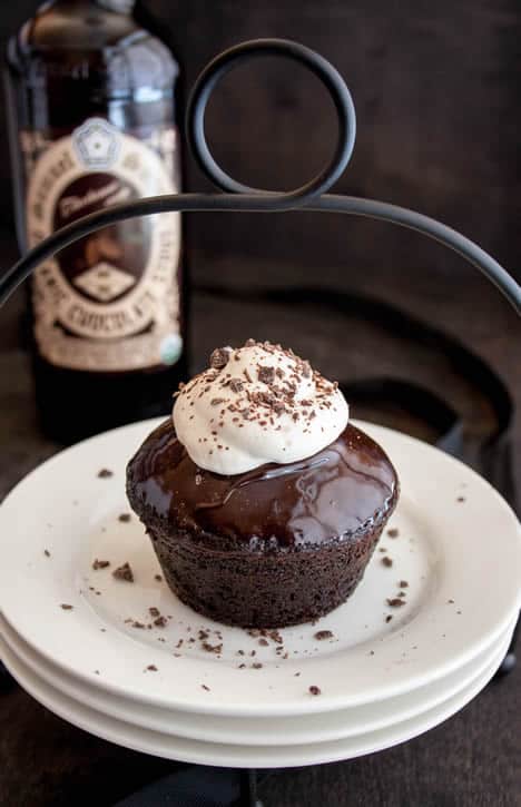chocolate-stout-cupcakes-filled-with-irish-cream-09