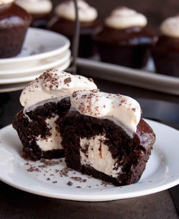 chocolate-stout-cupcakes-filled-with-irish-cream-12