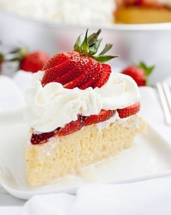 Strawberry-Tres-Leches-Cake-9-NEW