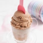 No Churn Nutella Cheesecake Ice Cream. A NEW kind of no churn ice cream made with whipped cream and cream cheese! Super rich, creamy and delicious!