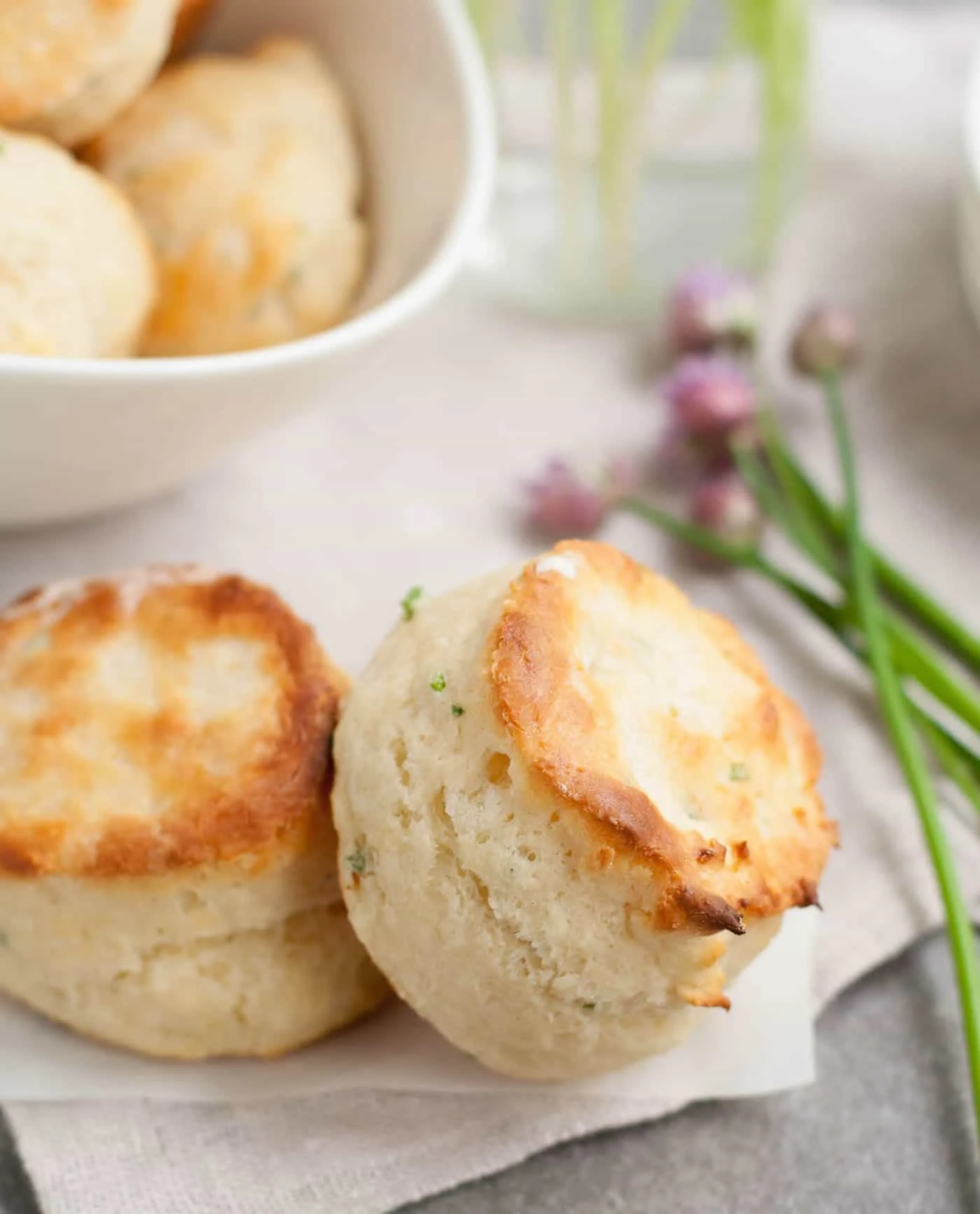 Sour Cream Chive Biscuits-11
