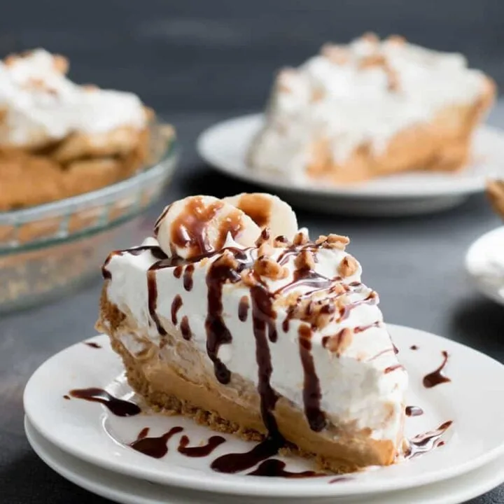Easy Banoffee Cream Pie pairs the short cut of dulce de leche with the twist of adding cream cheese. A drizzle of Nutella syrup takes it over the top!