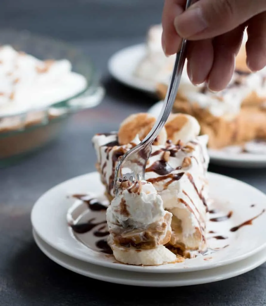 Easy Banoffee Cream Pie pairs the short cut of dulce de leche with the twist of adding cream cheese. A drizzle of Nutella syrup takes it over the top!