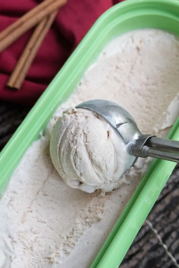 No Churn Cinnamon Ice Cream. Three ingredients and no ice cream maker necessary. Perfect addition to all those fall apple desserts!